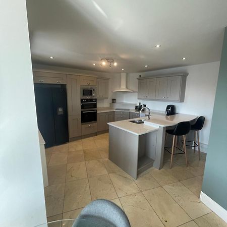 Fabulous And Sunny 2 Bed Apartment, In City Centre Cork Kültér fotó
